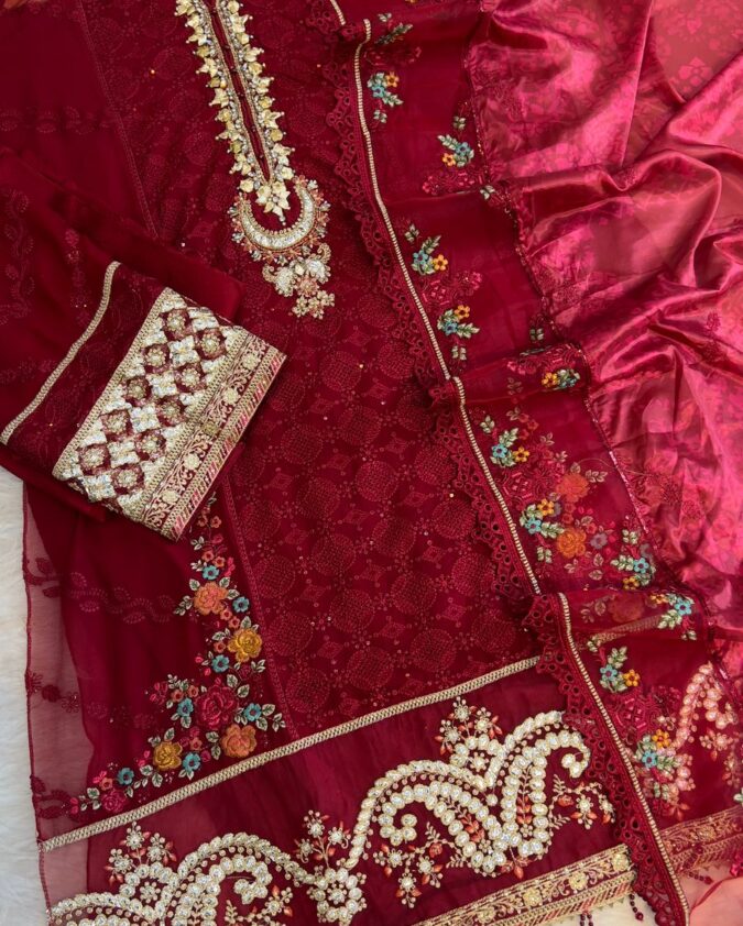 Pakistani  Suit - Image 4
