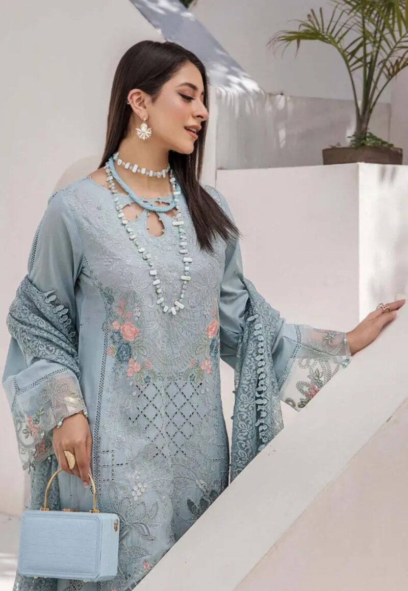 Pakistani Lawn - Image 2